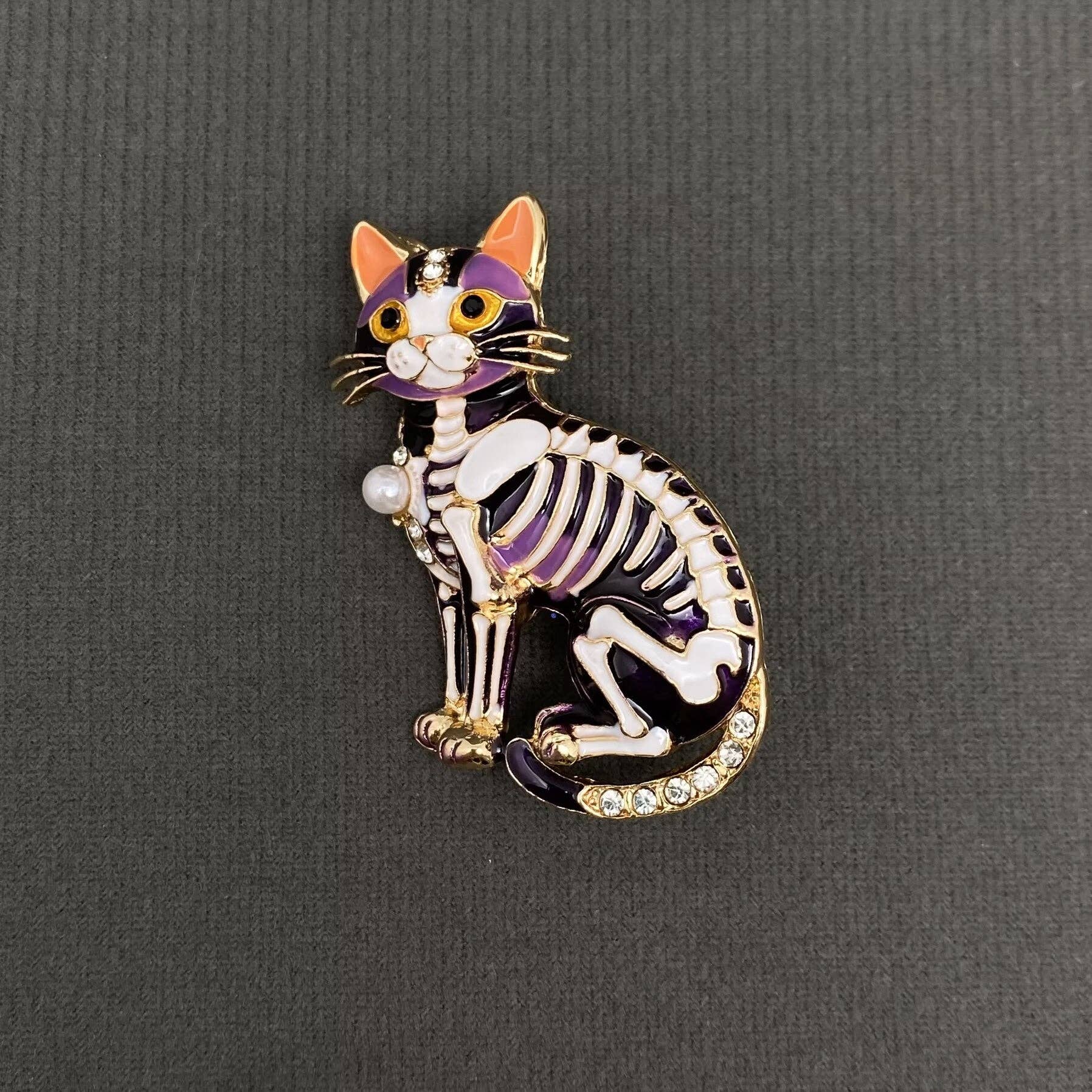 Halloween Enamel Skull Cat Brooch - Spiral Circle