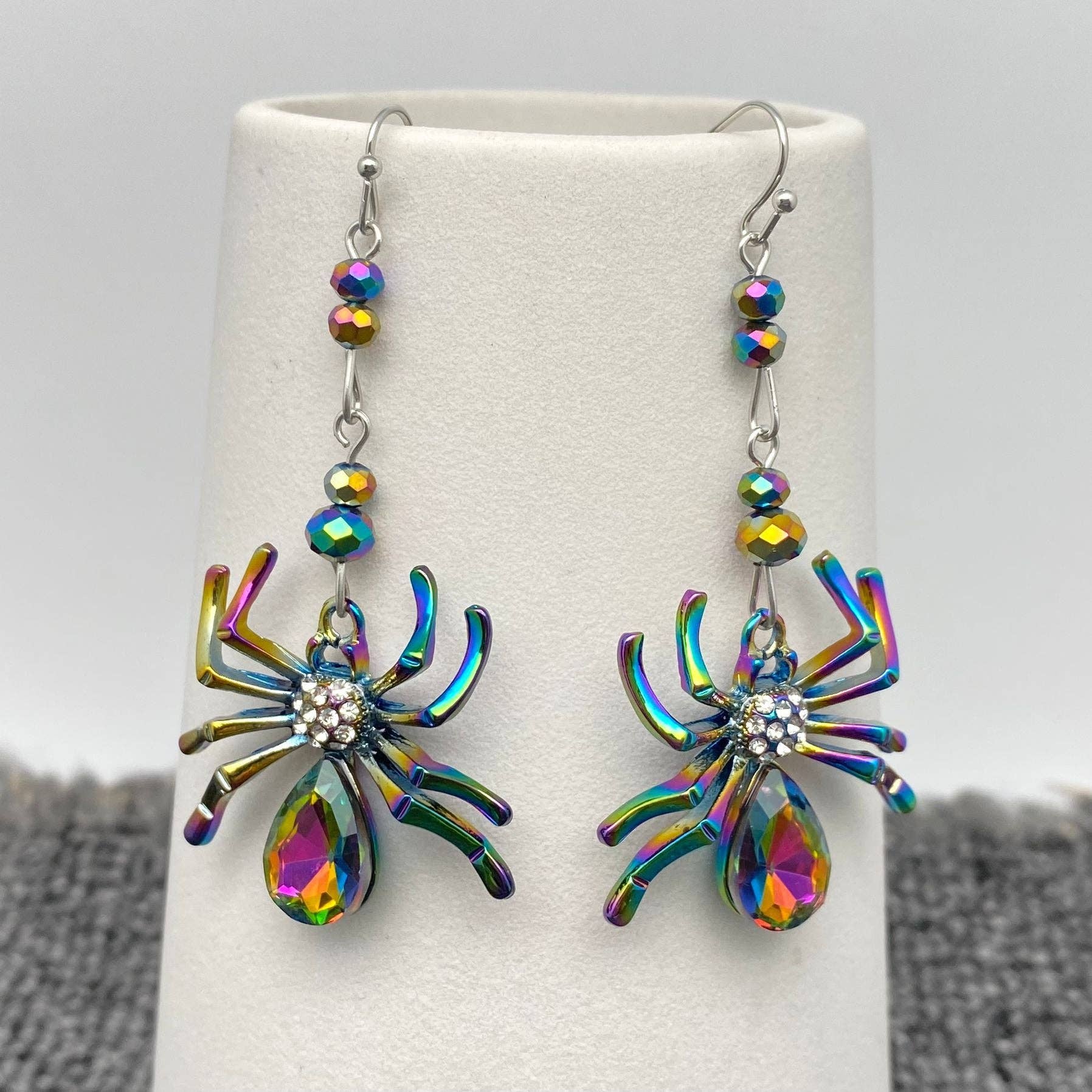 Halloween Metal Spider Dangle Earrings - Spiral Circle
