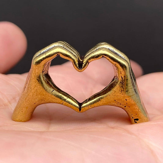 Hand Heart Gesture Brass Crafts Desktop Ornaments - Spiral Circle