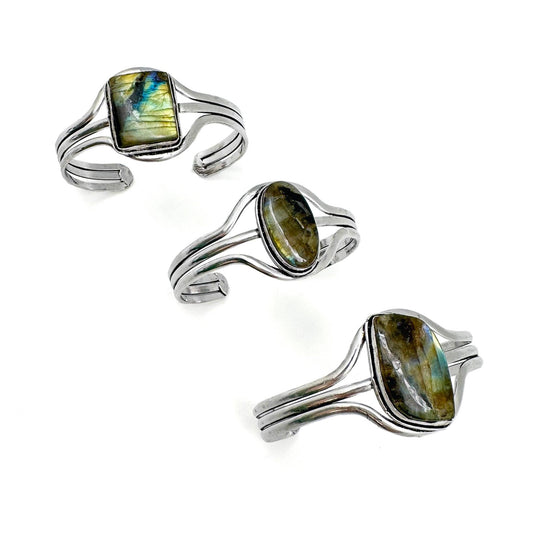 Handcrafted Kashi Semiprecious Stone Cuff - Labradorite - Spiral Circle