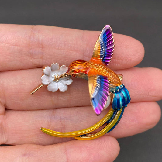 Hummingbird & Flower Brooch - Spiral Circle