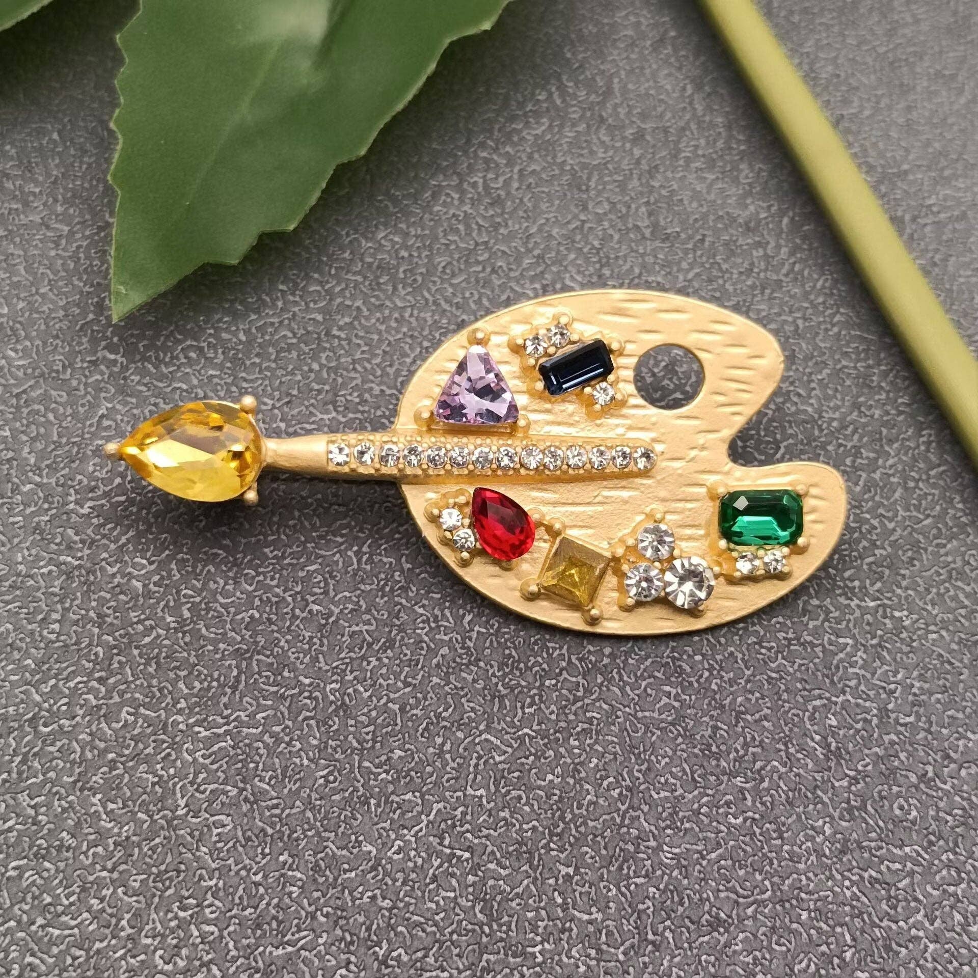 Inlaid Glass & Rhinestone Palette Brooch - Spiral Circle