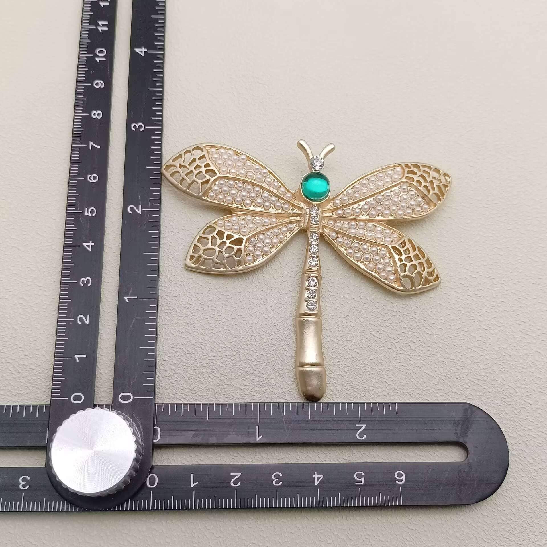 Inlaid Rhinestone Vintage Matte Golden Dragonfly Brooch - Spiral Circle