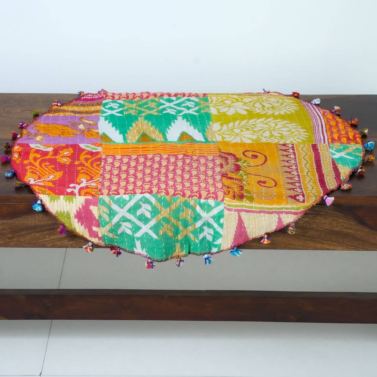 Kantha Tablecloth 25" Circle - Spiral Circle