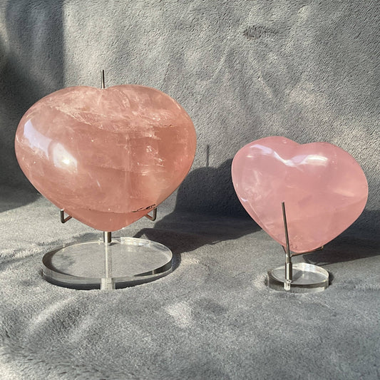 Lucite Heart Stands by Size - Spiral Circle