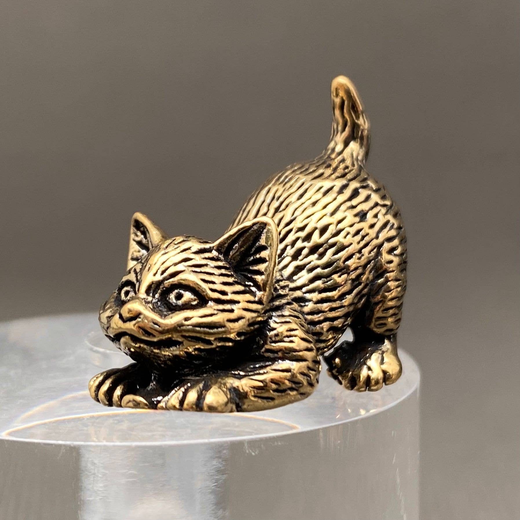 Lying Kitten | Brass Figurine - Spiral Circle