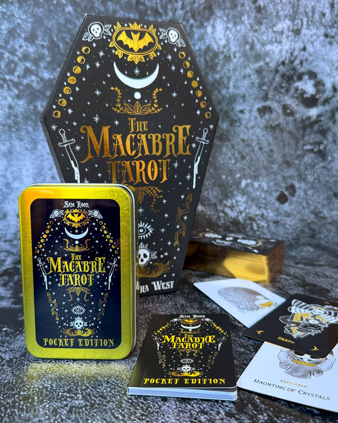 Macabre Tarot Pocket Tin Edition - Spiral Circle