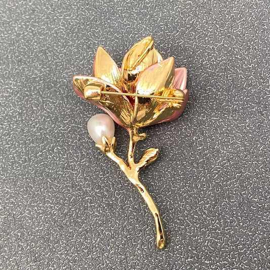 Magnolia Brooch - Spiral Circle