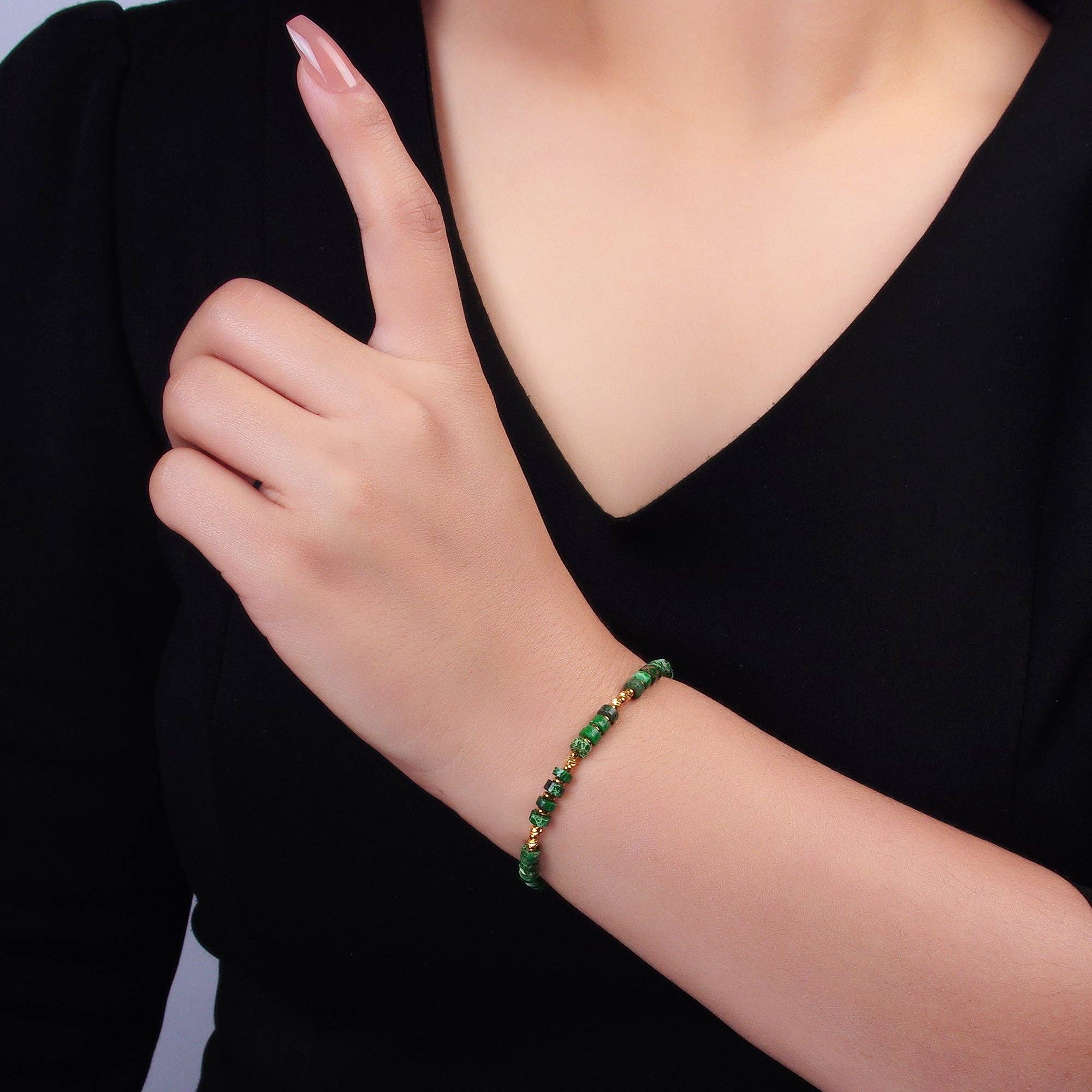 Malachite Gemstone Bead Bracelet - Spiral Circle