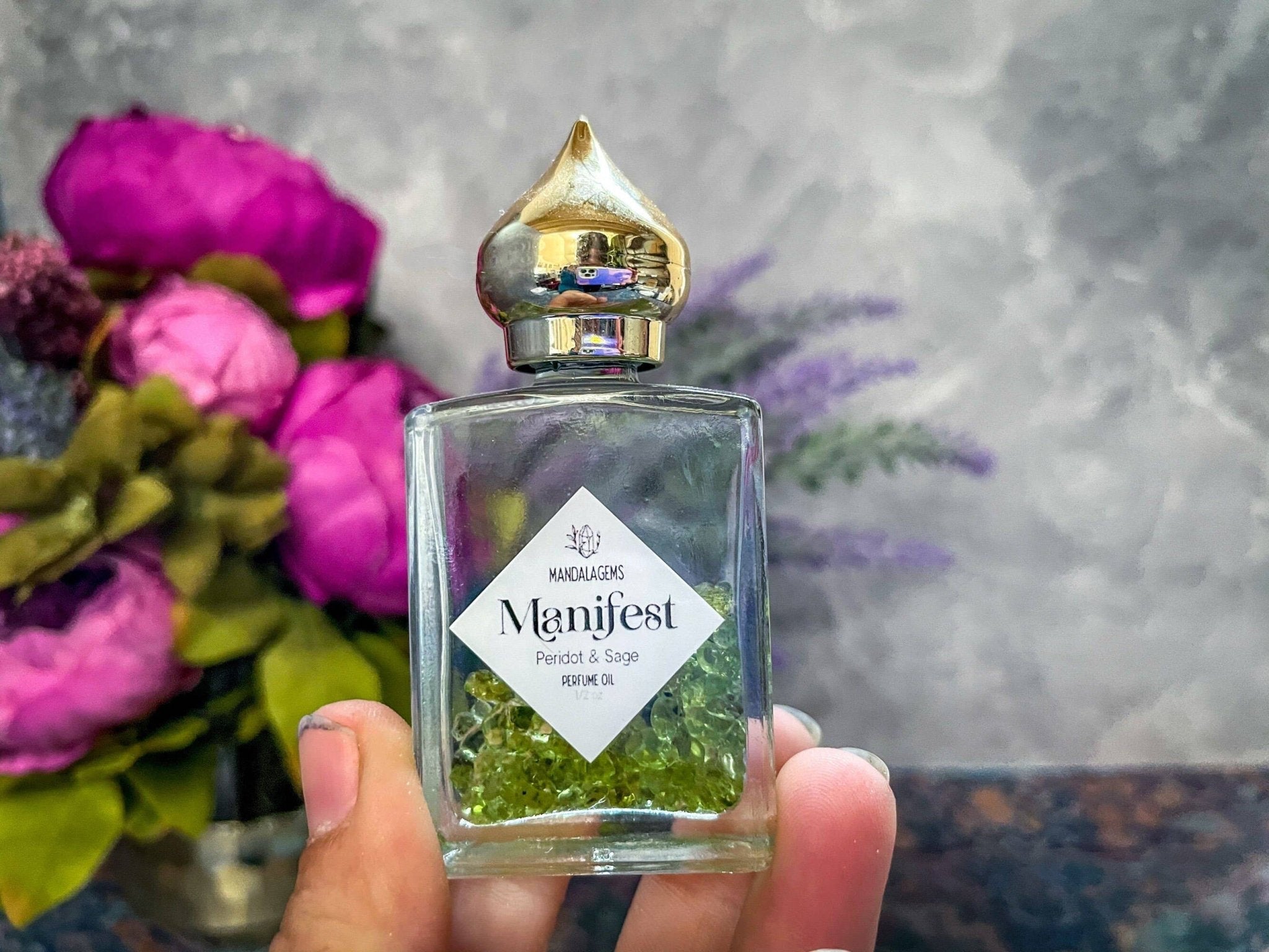MANIFEST Perfume Oil for MANIFESTATION with Peridot and Sage - Spiral Circle