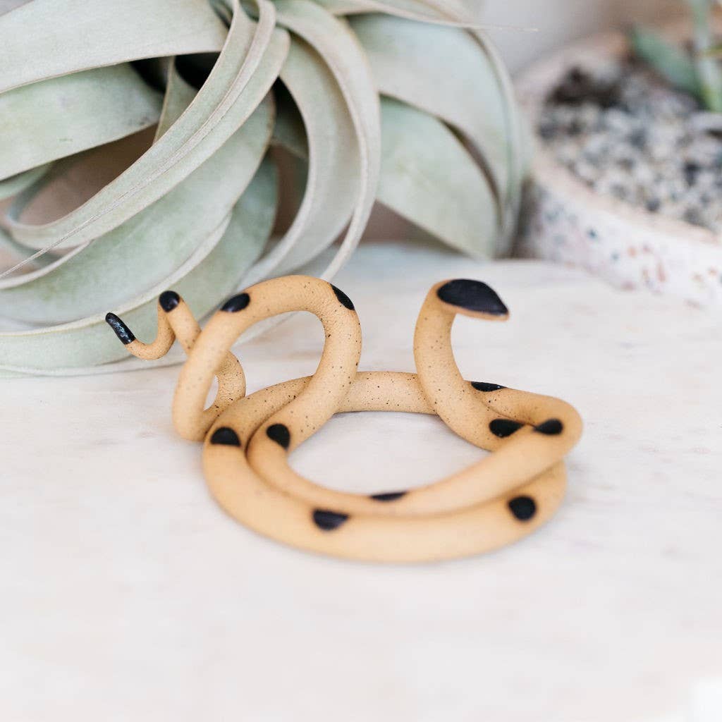 Medium Ceramic Snake - Spiral Circle