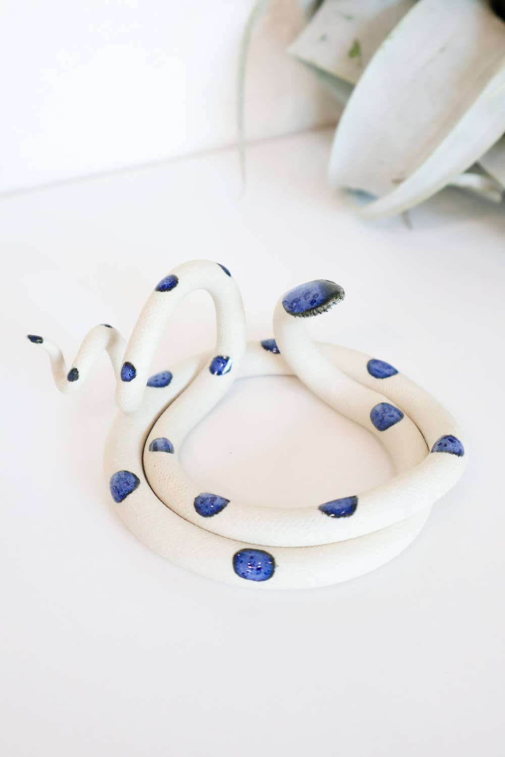 Medium Ceramic Snake - Spiral Circle