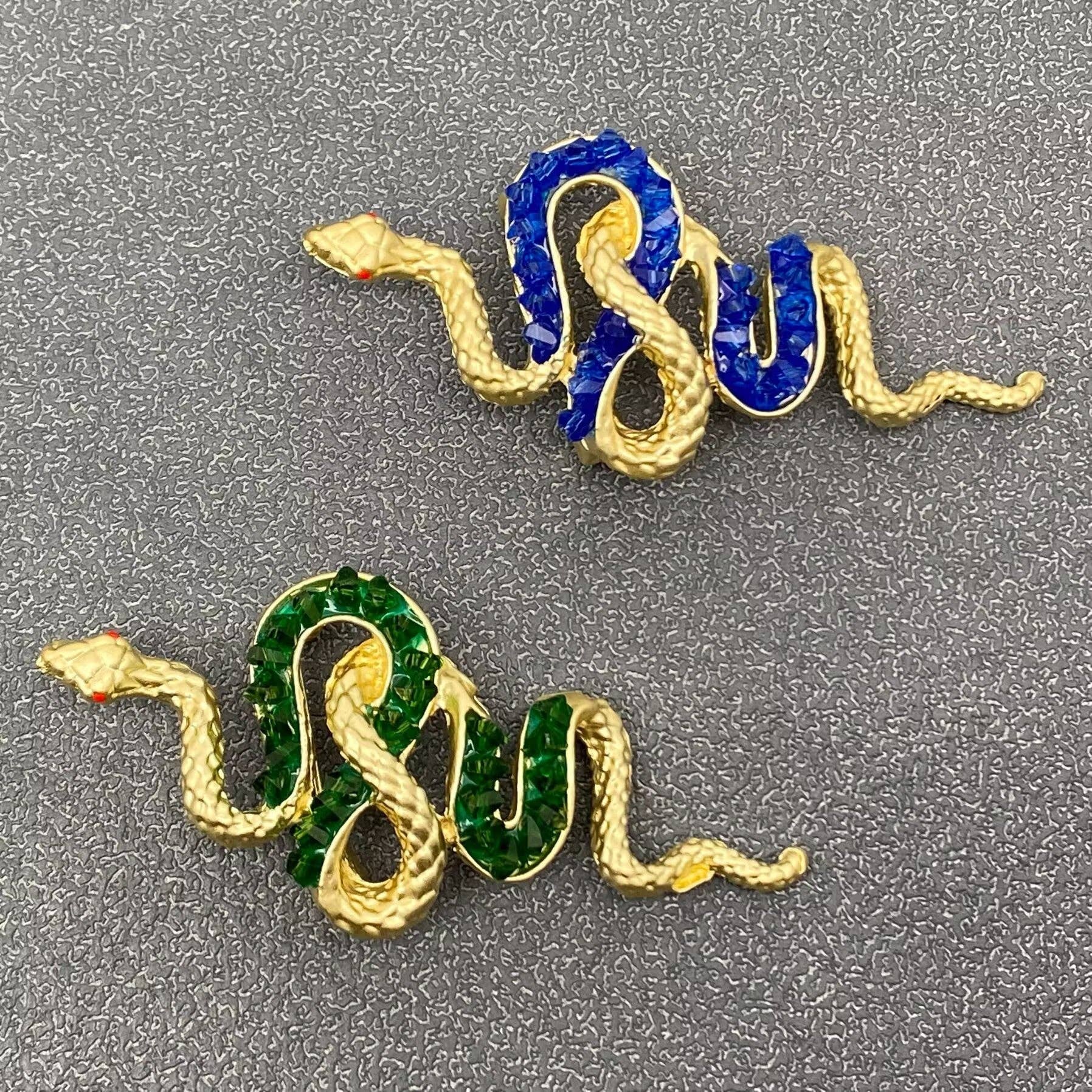 Metal Snake Brooch - Spiral Circle
