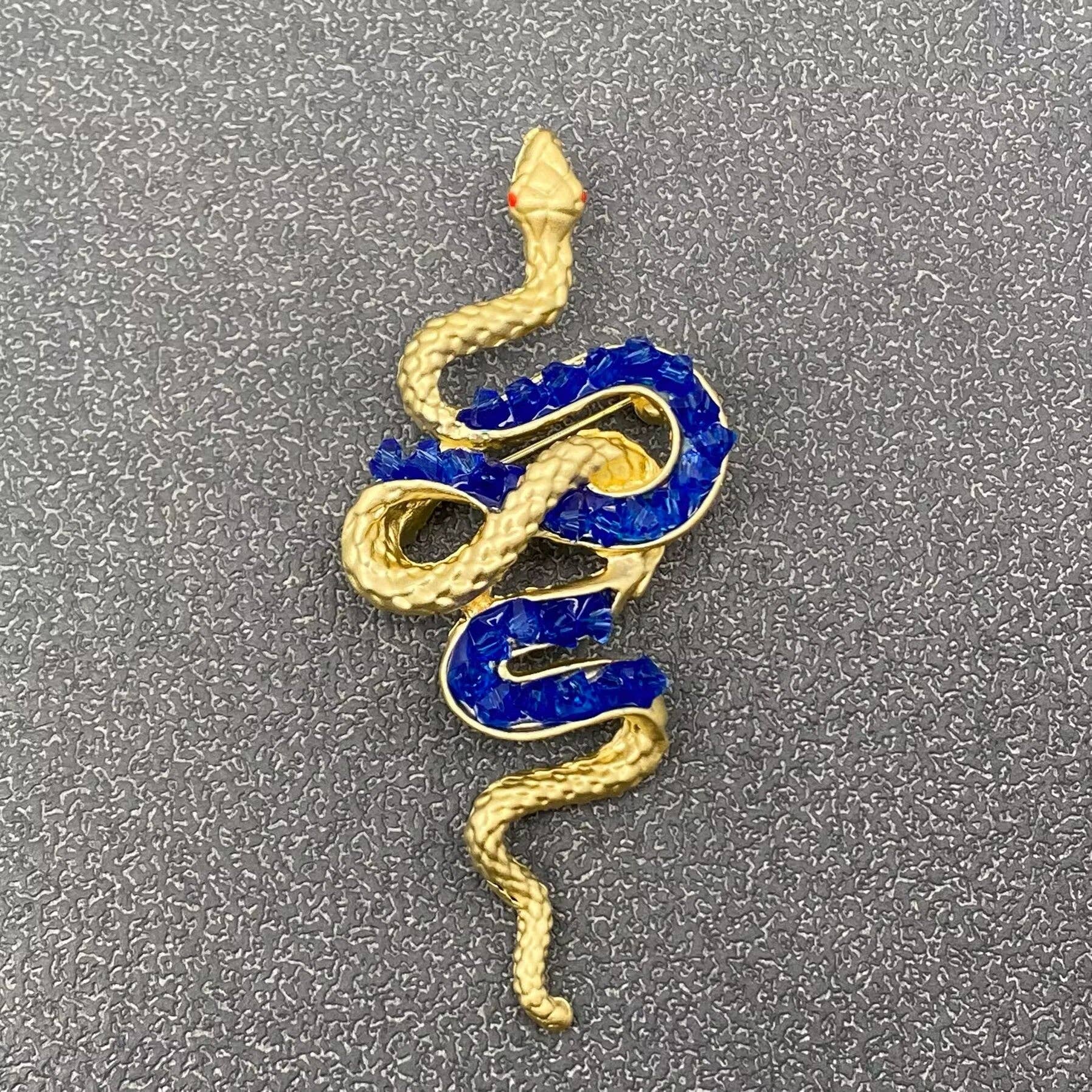 Metal Snake Brooch - Spiral Circle