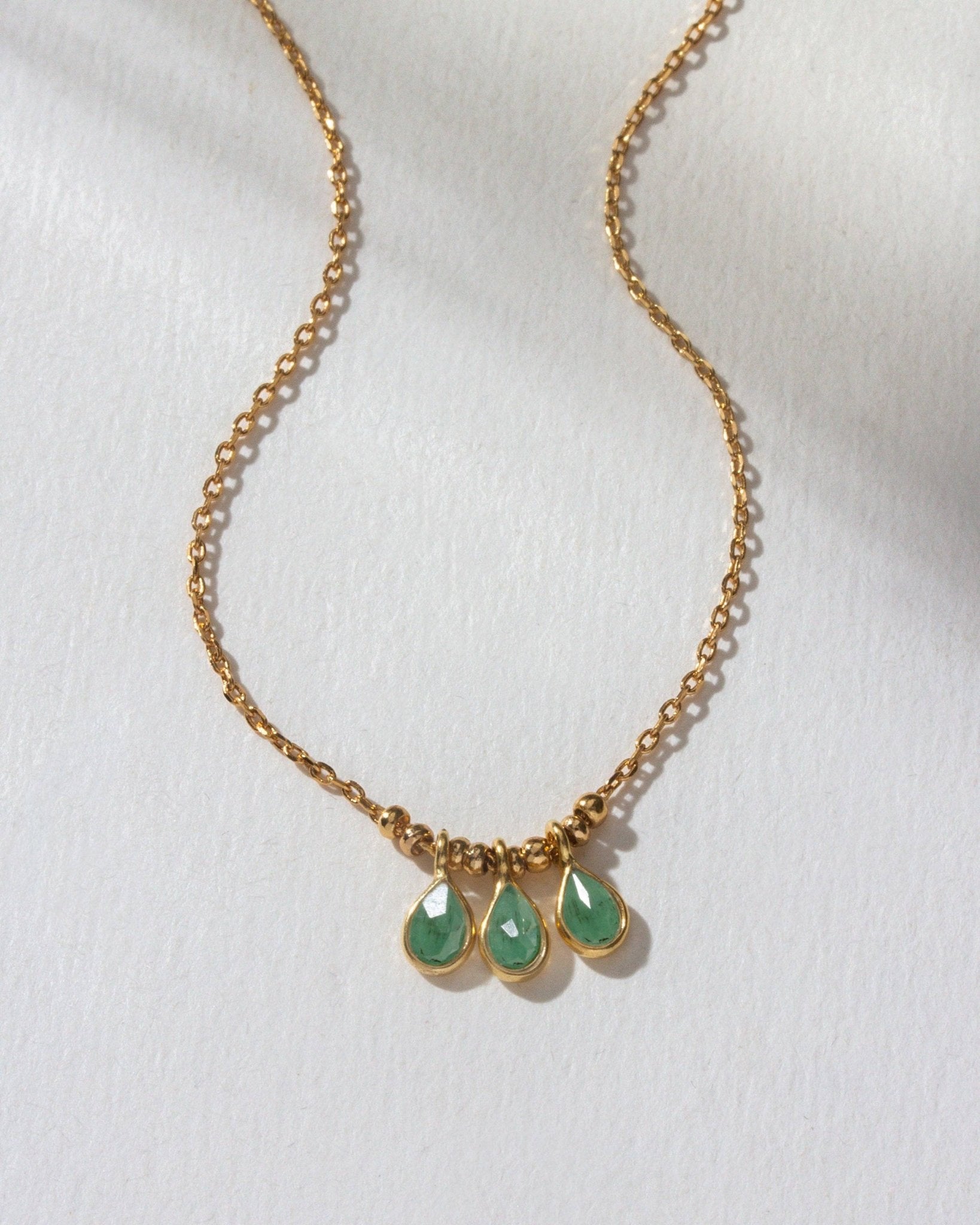 Misty Necklace - Emerald - Spiral Circle