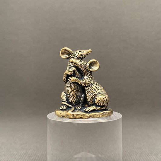 Mouse Couple | Brass Figurine - Spiral Circle