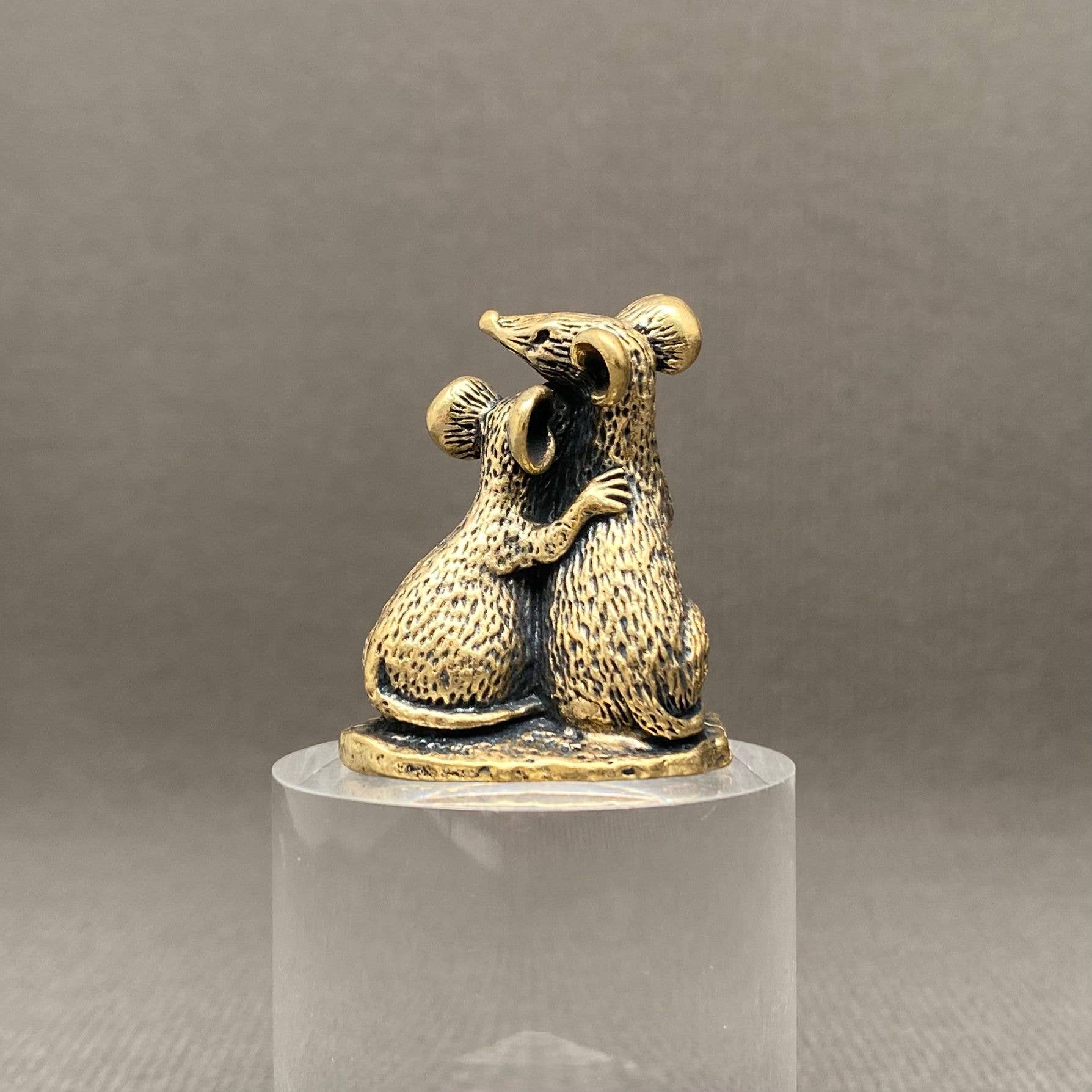 Mouse Couple | Brass Figurine - Spiral Circle