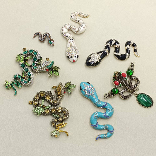 Multi - Style Inlaid Rhinestone Enamel Snake Brooch - Spiral Circle