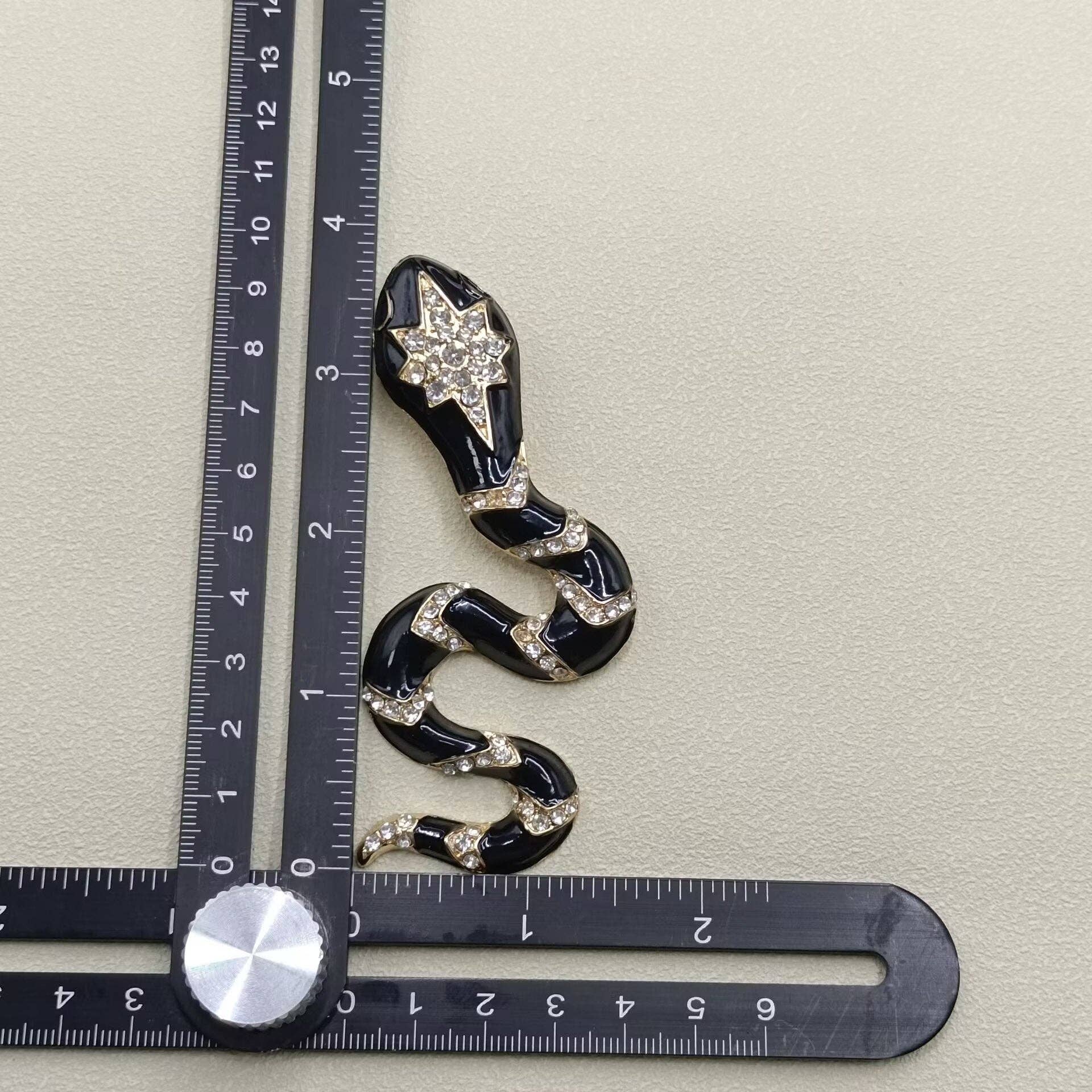 Multi - Style Inlaid Rhinestone Enamel Snake Brooch - Spiral Circle