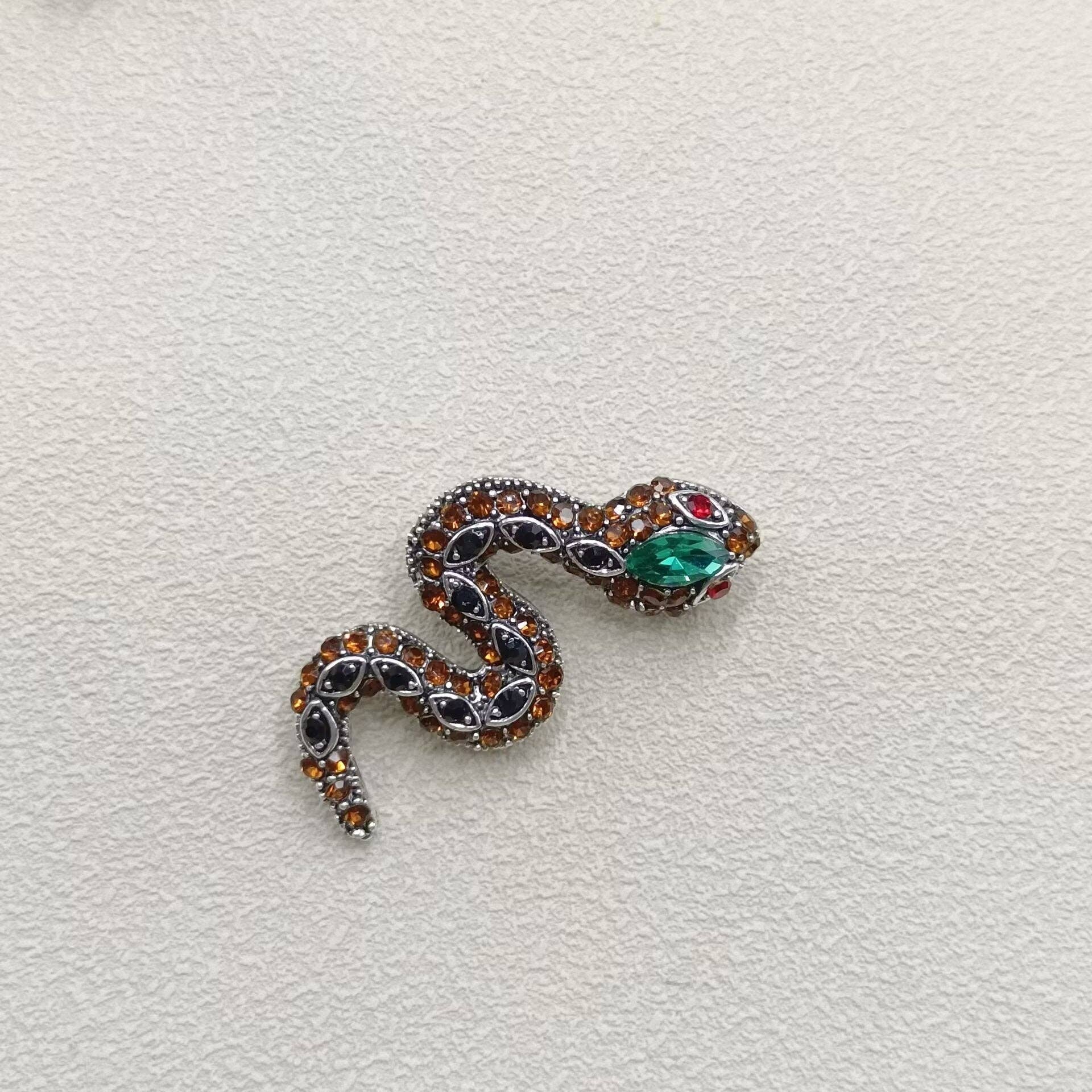 Multi - Style Inlaid Rhinestone Enamel Snake Brooch - Spiral Circle