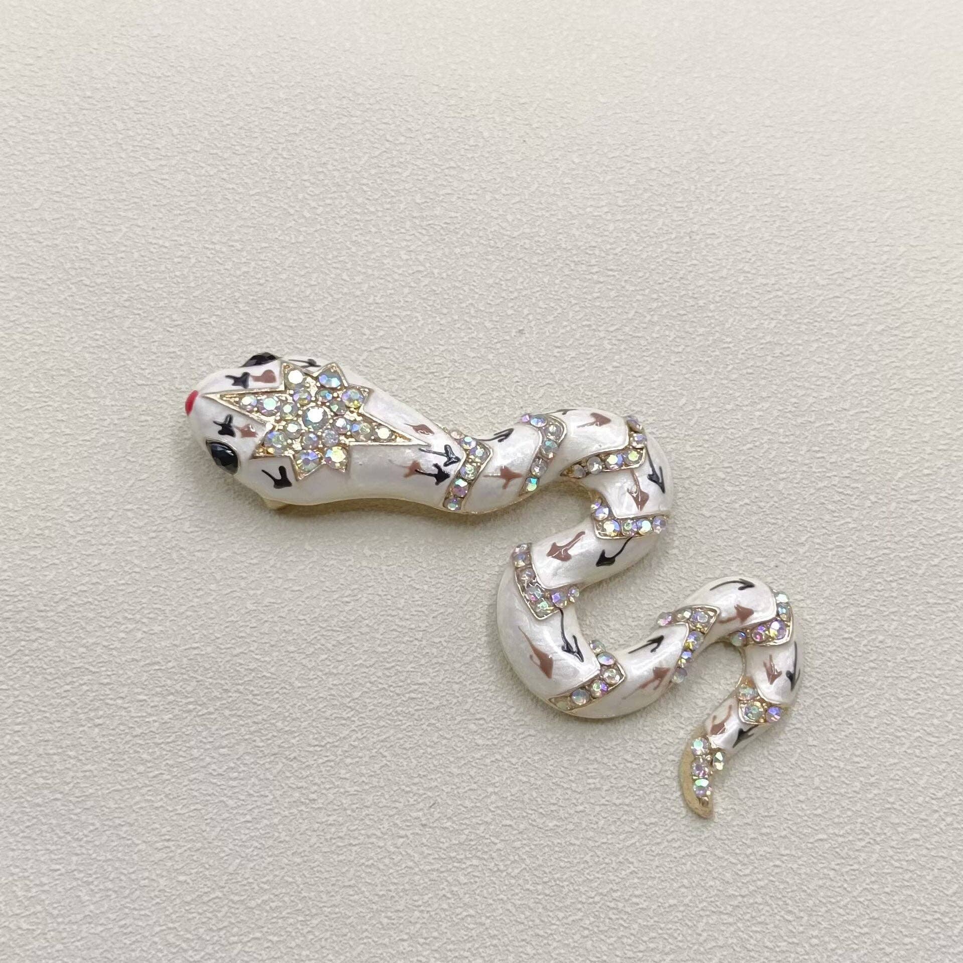 Multi - Style Inlaid Rhinestone Enamel Snake Brooch - Spiral Circle