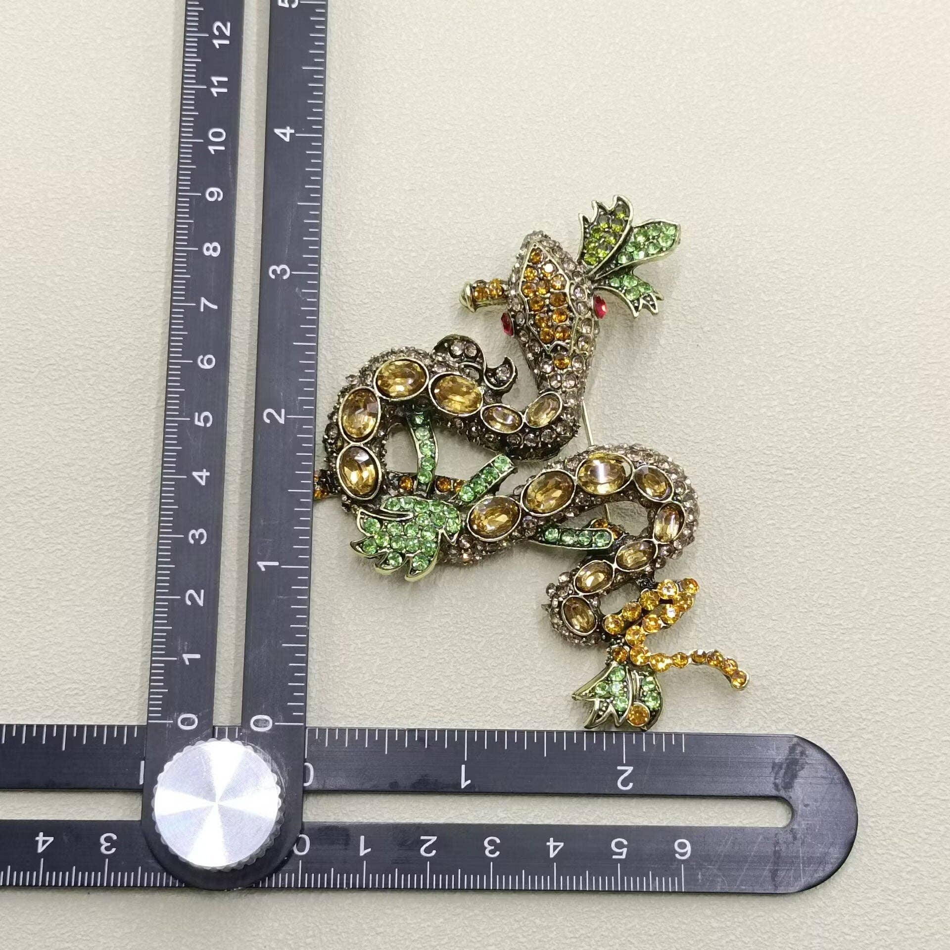Multi - Style Inlaid Rhinestone Enamel Snake Brooch - Spiral Circle