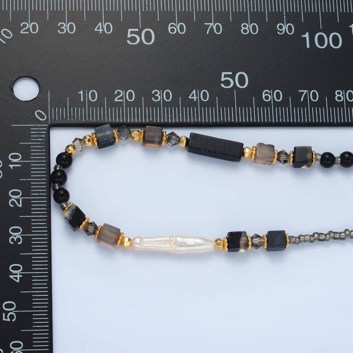 Onyx Beaded Necklace with Mother of Pearl - Spiral Circle