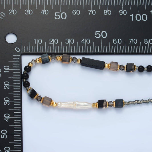 Onyx Beaded Necklace with Mother of Pearl - Spiral Circle