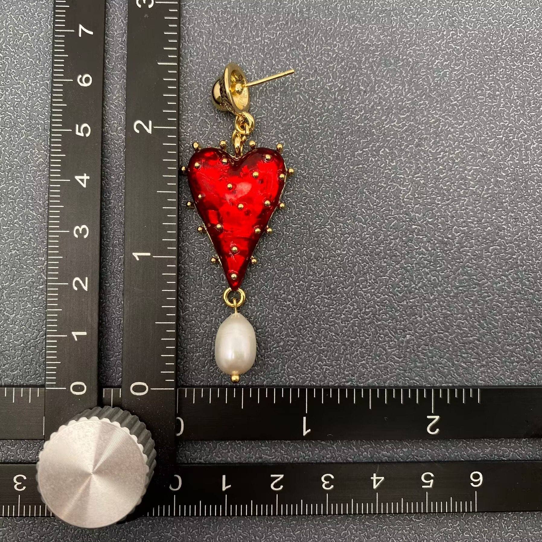 Pearl, Strawberry Heart | Post Earrings - Spiral Circle
