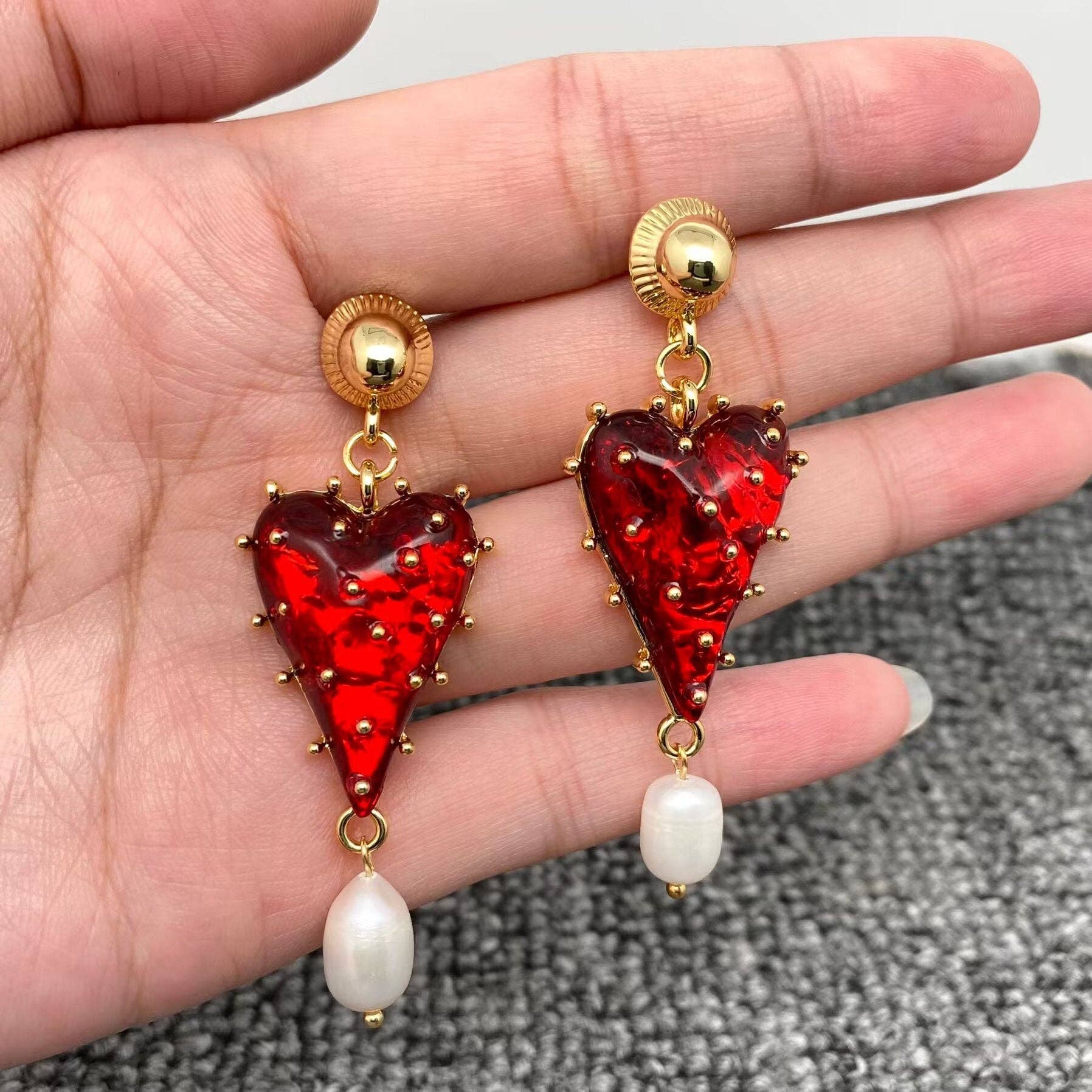 Pearl, Strawberry Heart | Post Earrings - Spiral Circle