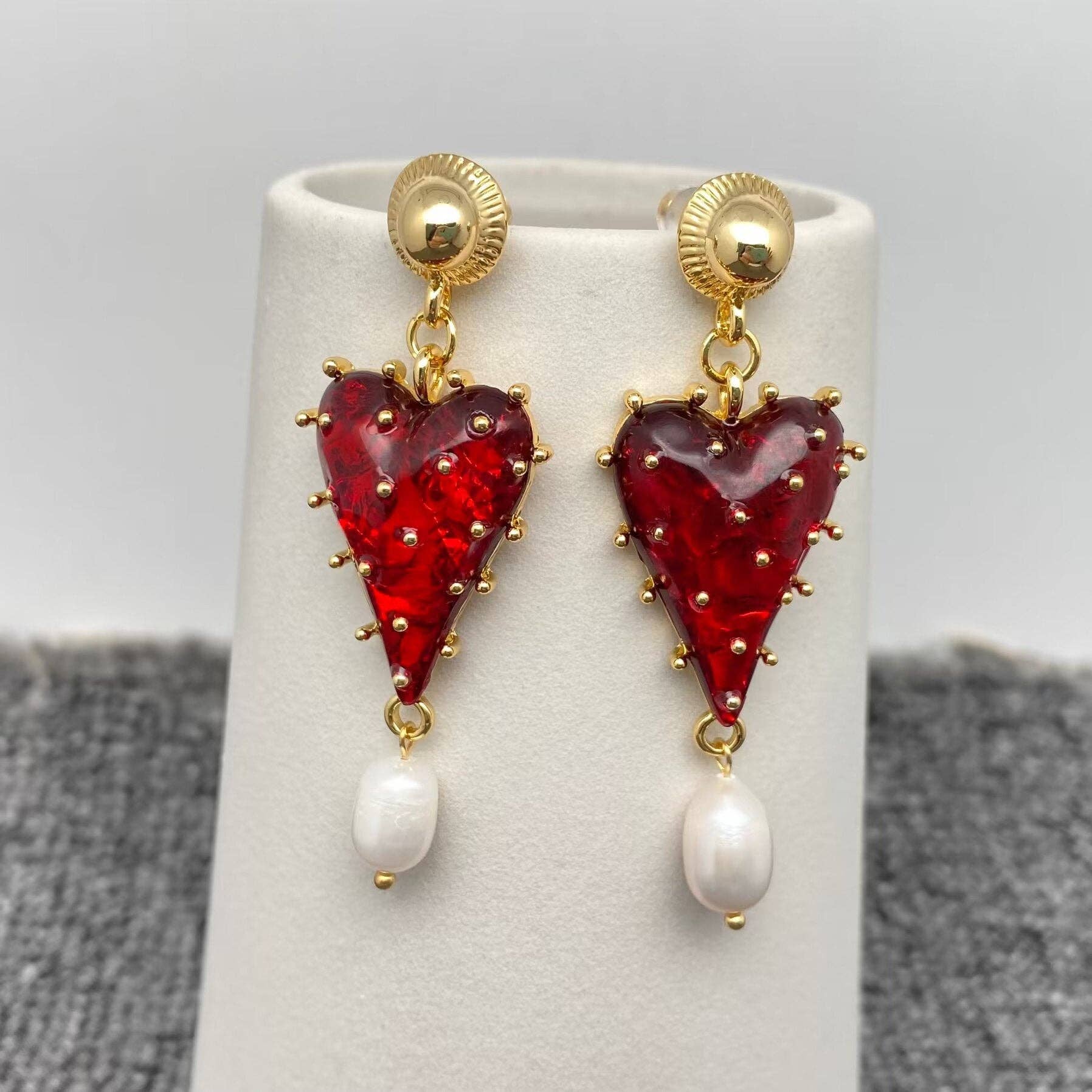 Pearl, Strawberry Heart | Post Earrings - Spiral Circle