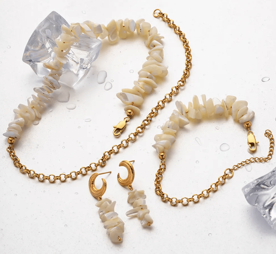  Pearls Earrings, Necklace Bracelet - Genuine Pearl - Spiral Circle