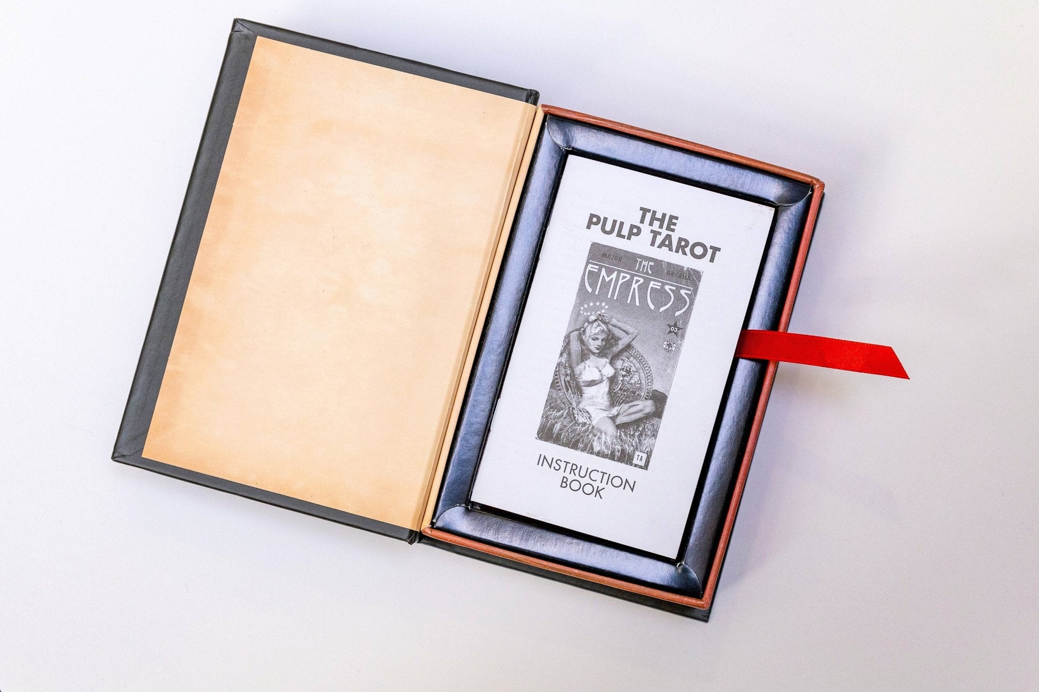 Pulp Tarot Deck - Spiral Circle