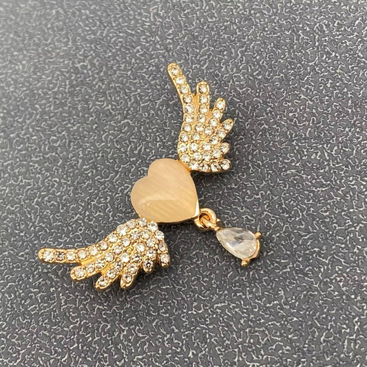 Rhinestone Angel Wings Heart - shaped Brooch - Spiral Circle