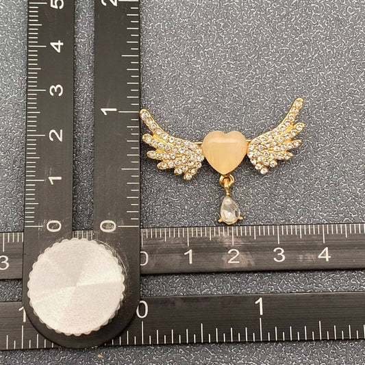 Rhinestone Angel Wings Heart - shaped Brooch - Spiral Circle