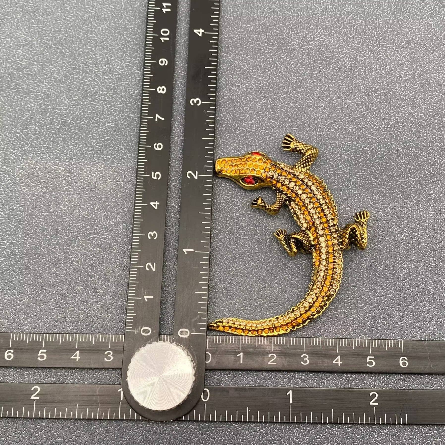 Rhinestone Crocodile Brooch - Spiral Circle