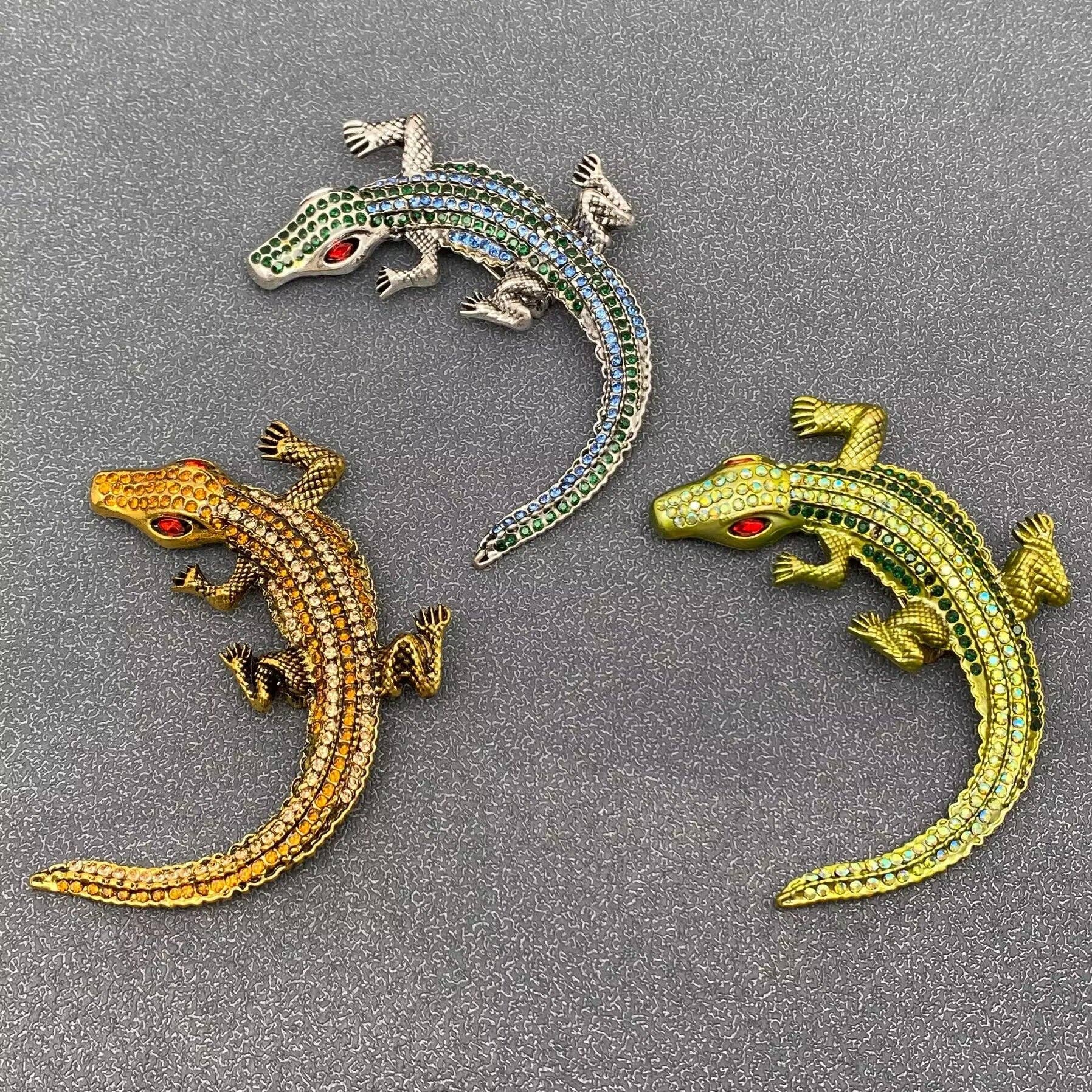 Rhinestone Crocodile Brooch - Spiral Circle