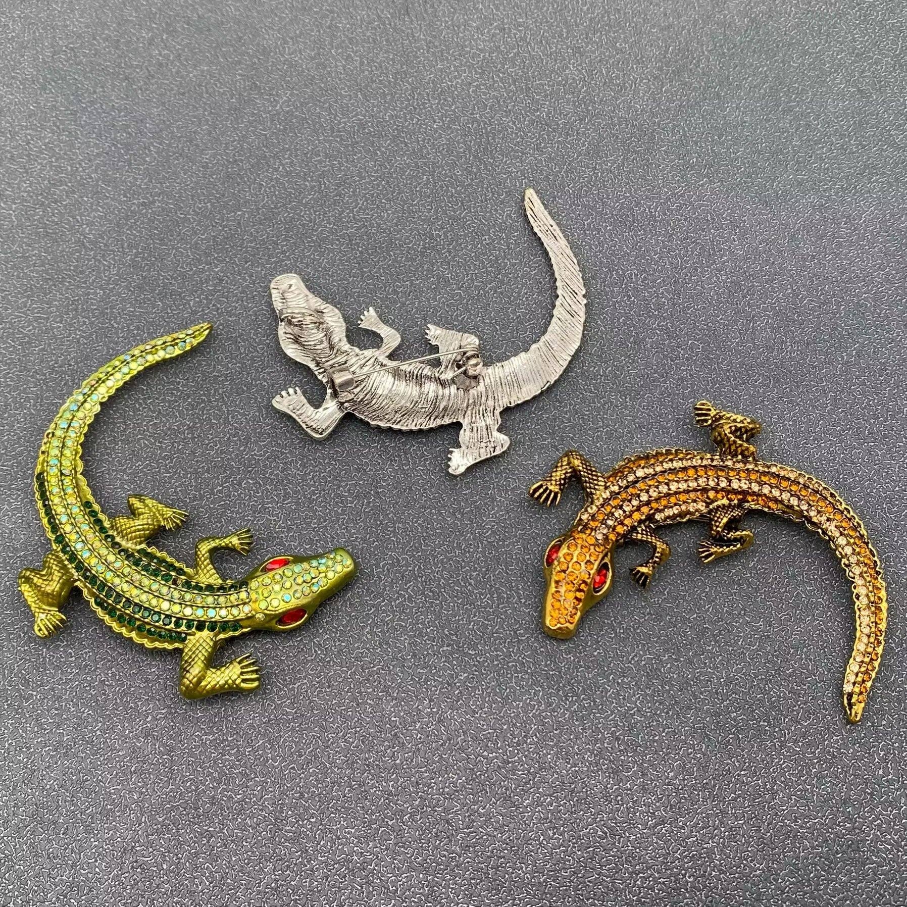 Rhinestone Crocodile Brooch - Spiral Circle