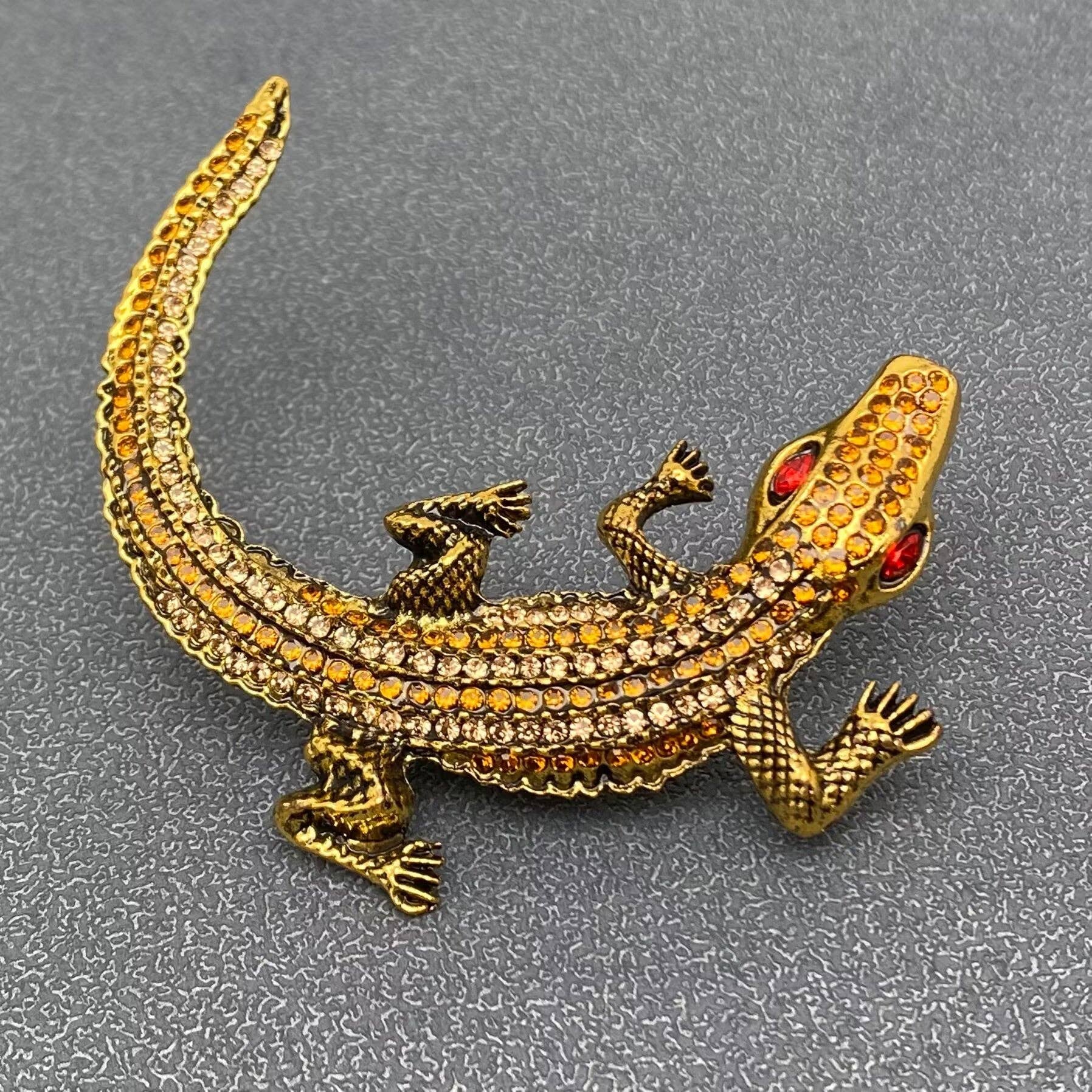 Rhinestone Crocodile Brooch - Spiral Circle