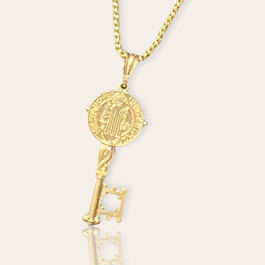 San Benito Key Pendant Rope Necklace - Spiral Circle