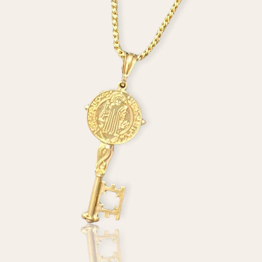 San Benito Key Pendant Rope Necklace - Spiral Circle