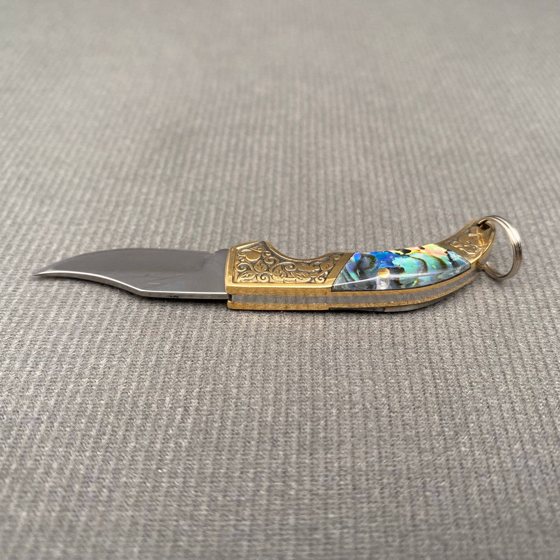 Shell Inlaid Portable Foldable Knife - Spiral Circle