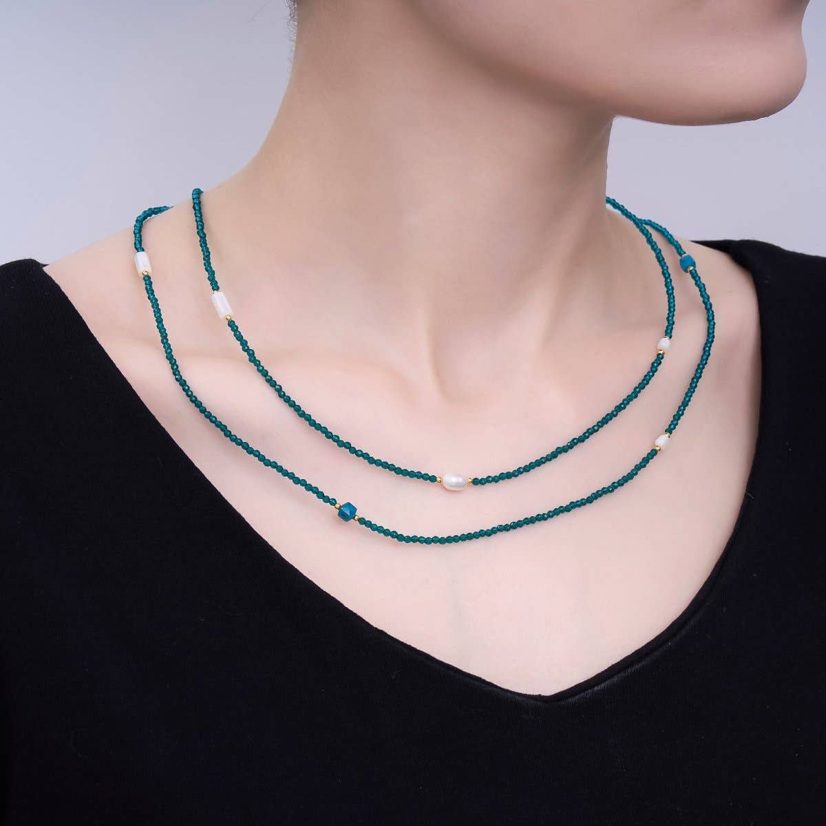 Shell Pearl Blue Gemstone Necklace | 40