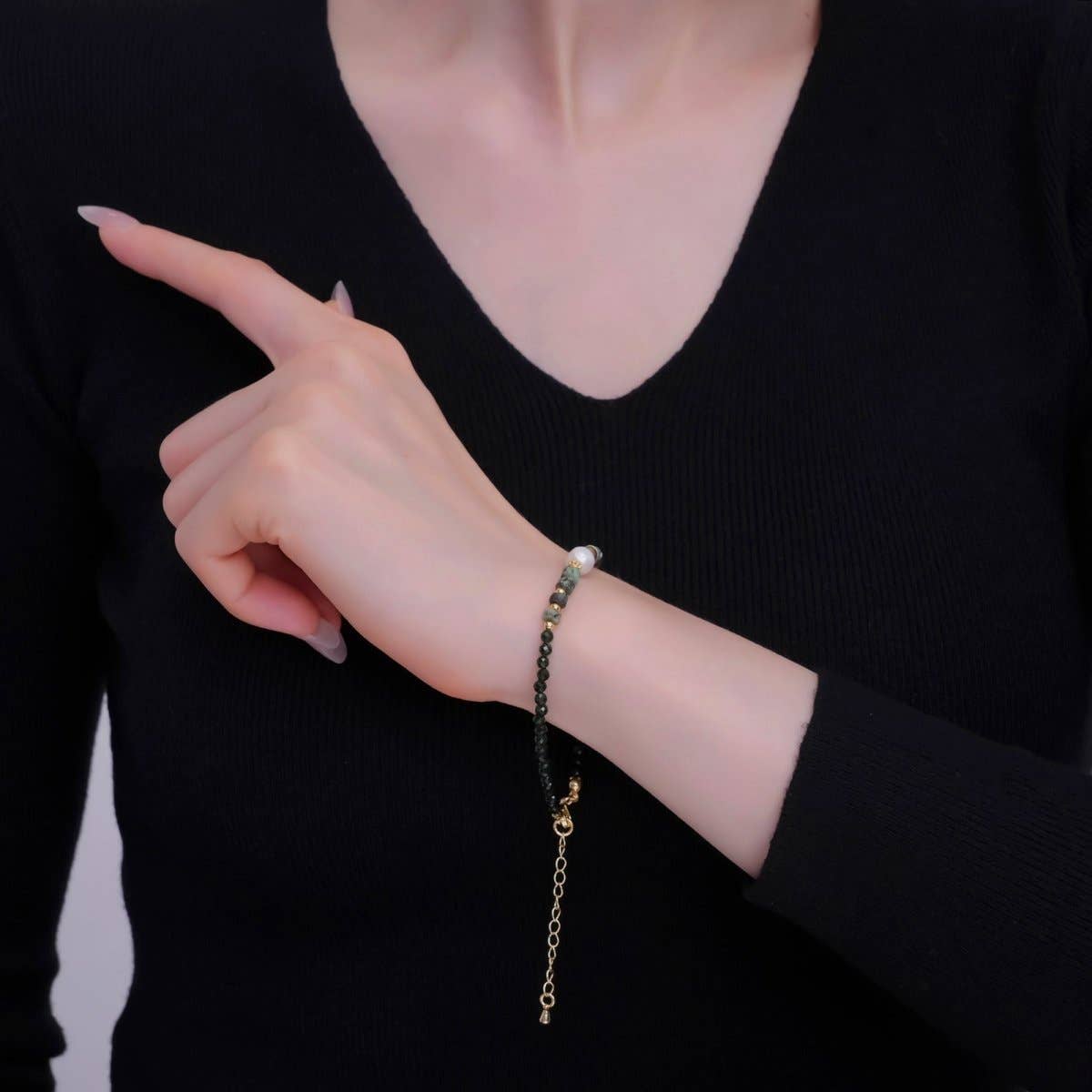 Shell Pearl Malachite Gemstone Bracelet | 24K Gold Plated - Spiral Circle