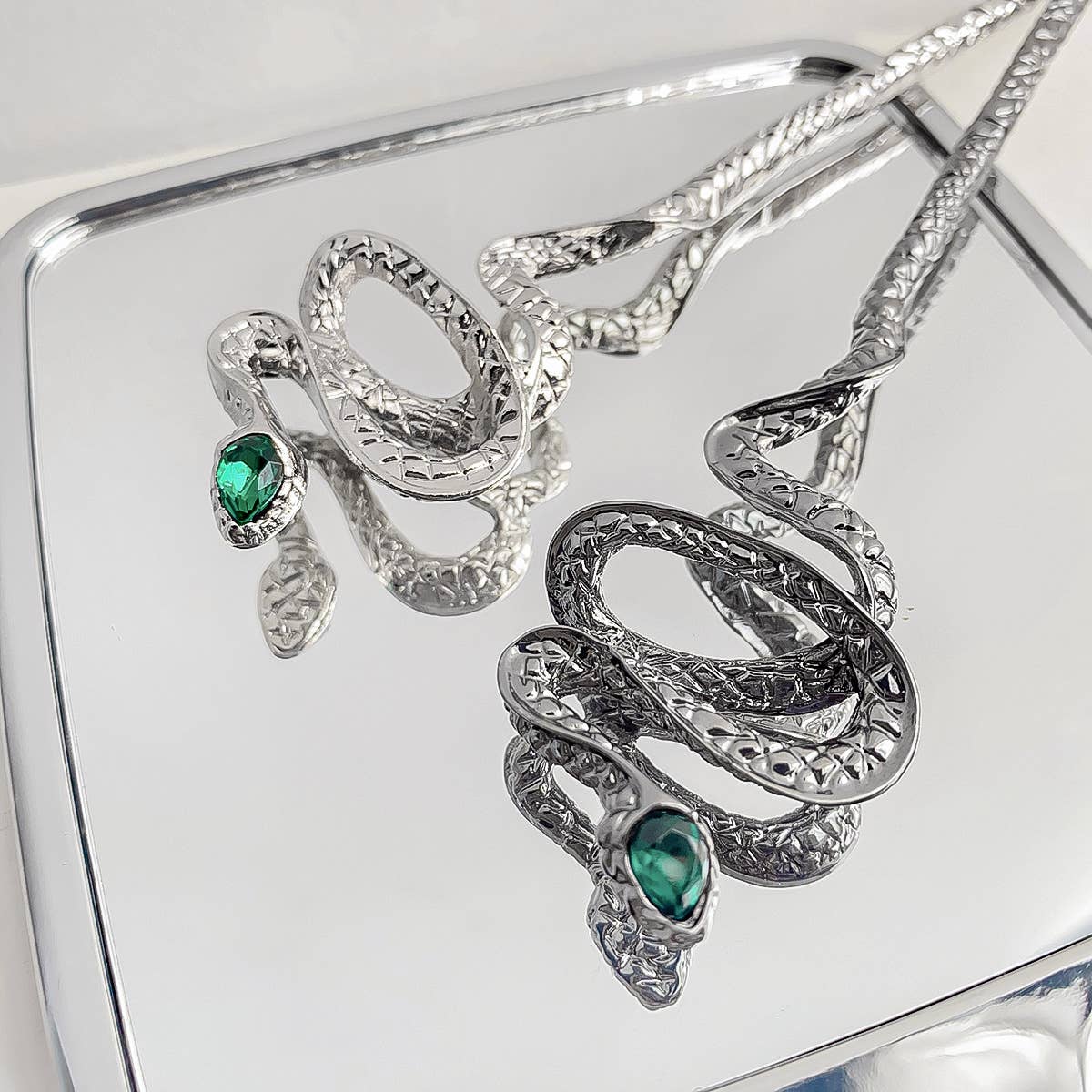 Silver Snake Hairpin - Spiral Circle