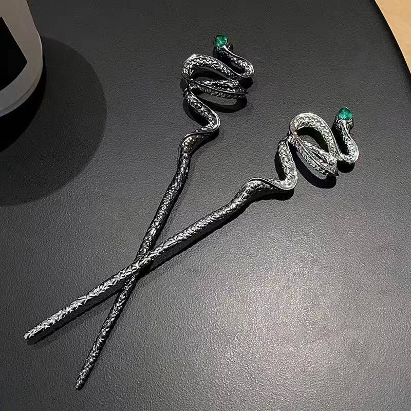 Silver Snake Hairpin - Spiral Circle