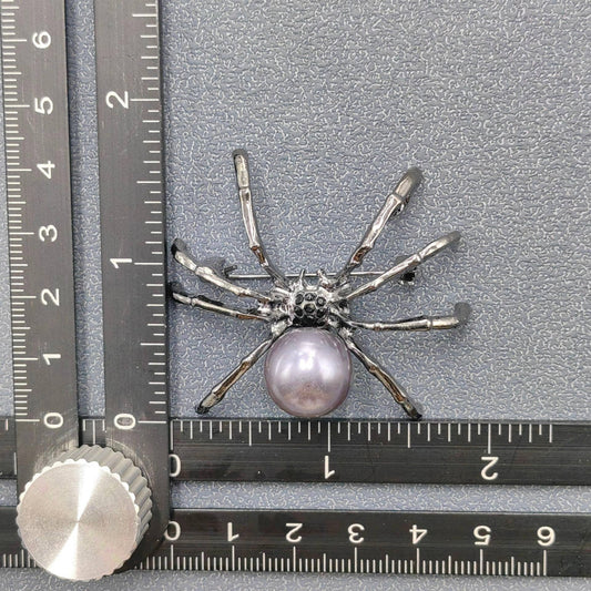 Spider Brooch - Spiral Circle