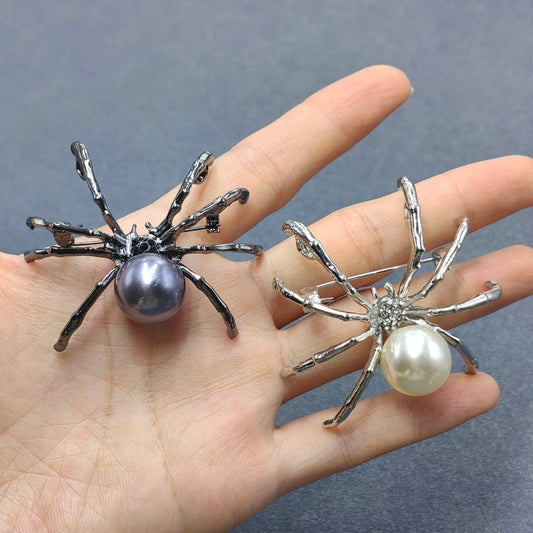 Spider Brooch - Spiral Circle