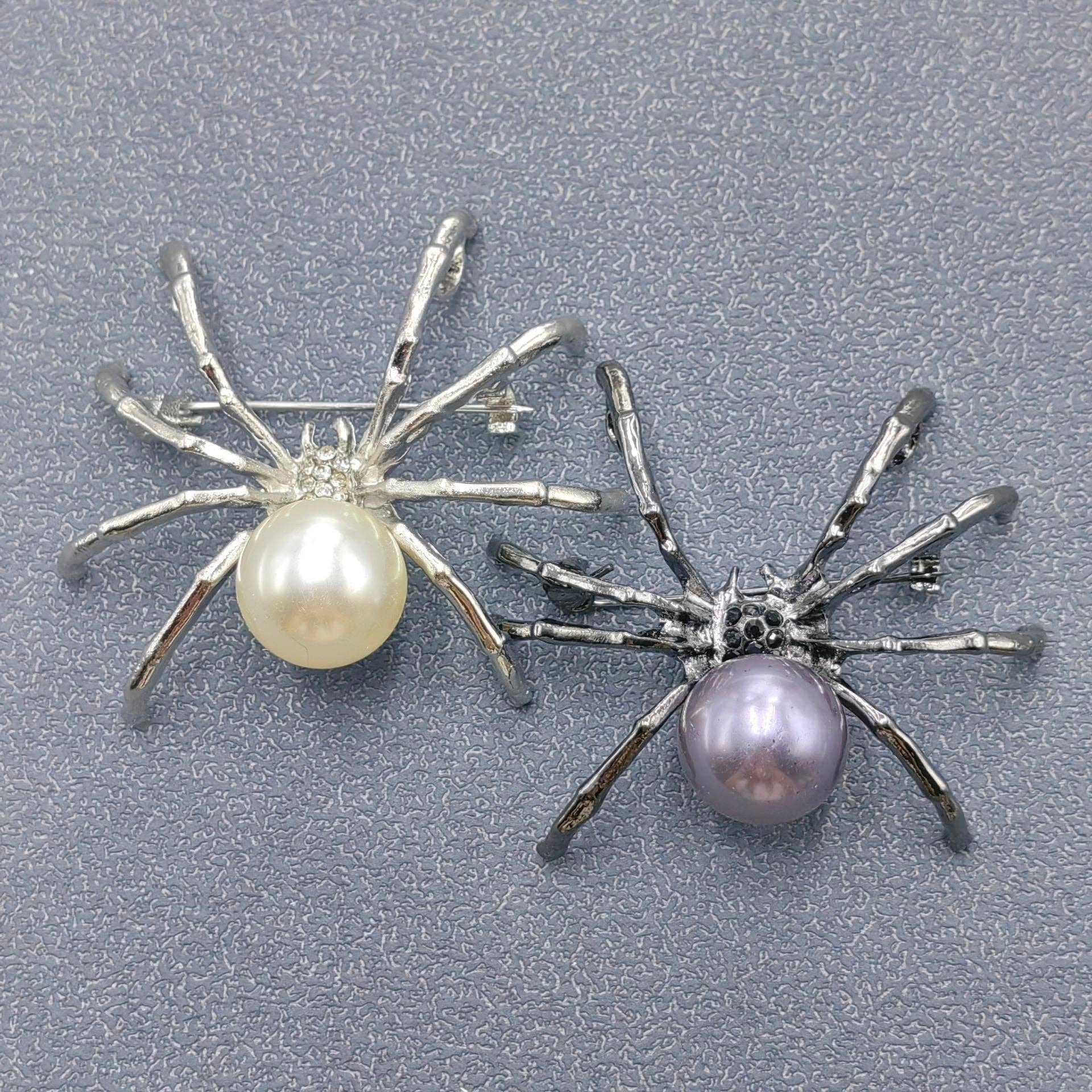 Spider Brooch - Spiral Circle