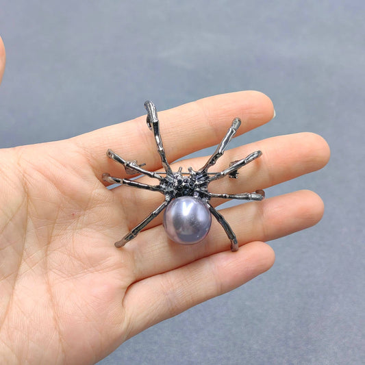 Spider Brooch - Spiral Circle